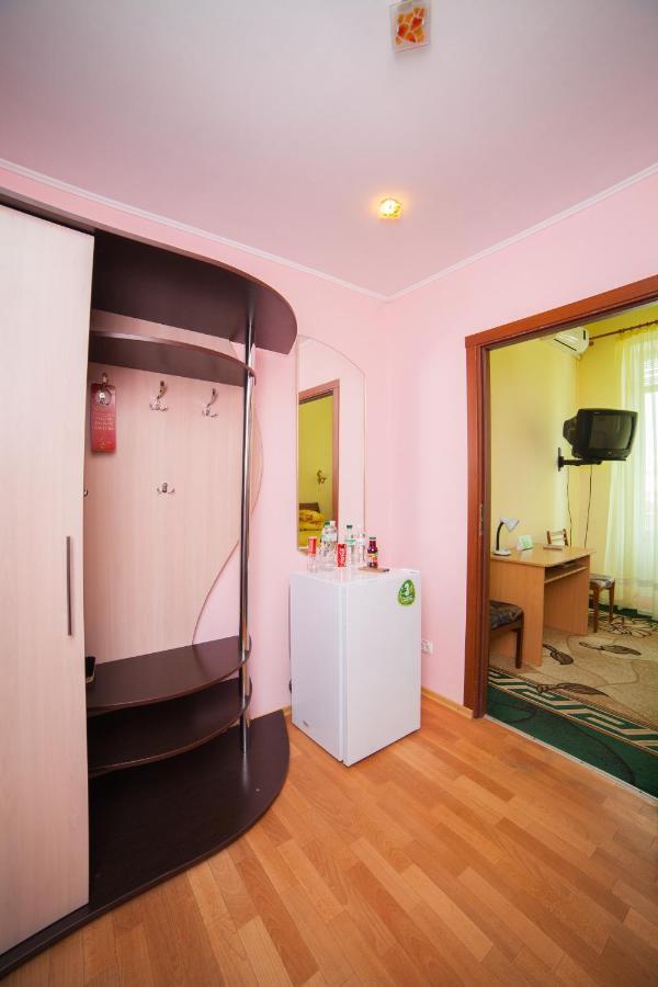 Hotel Vinnytsia Sawoy Δωμάτιο φωτογραφία